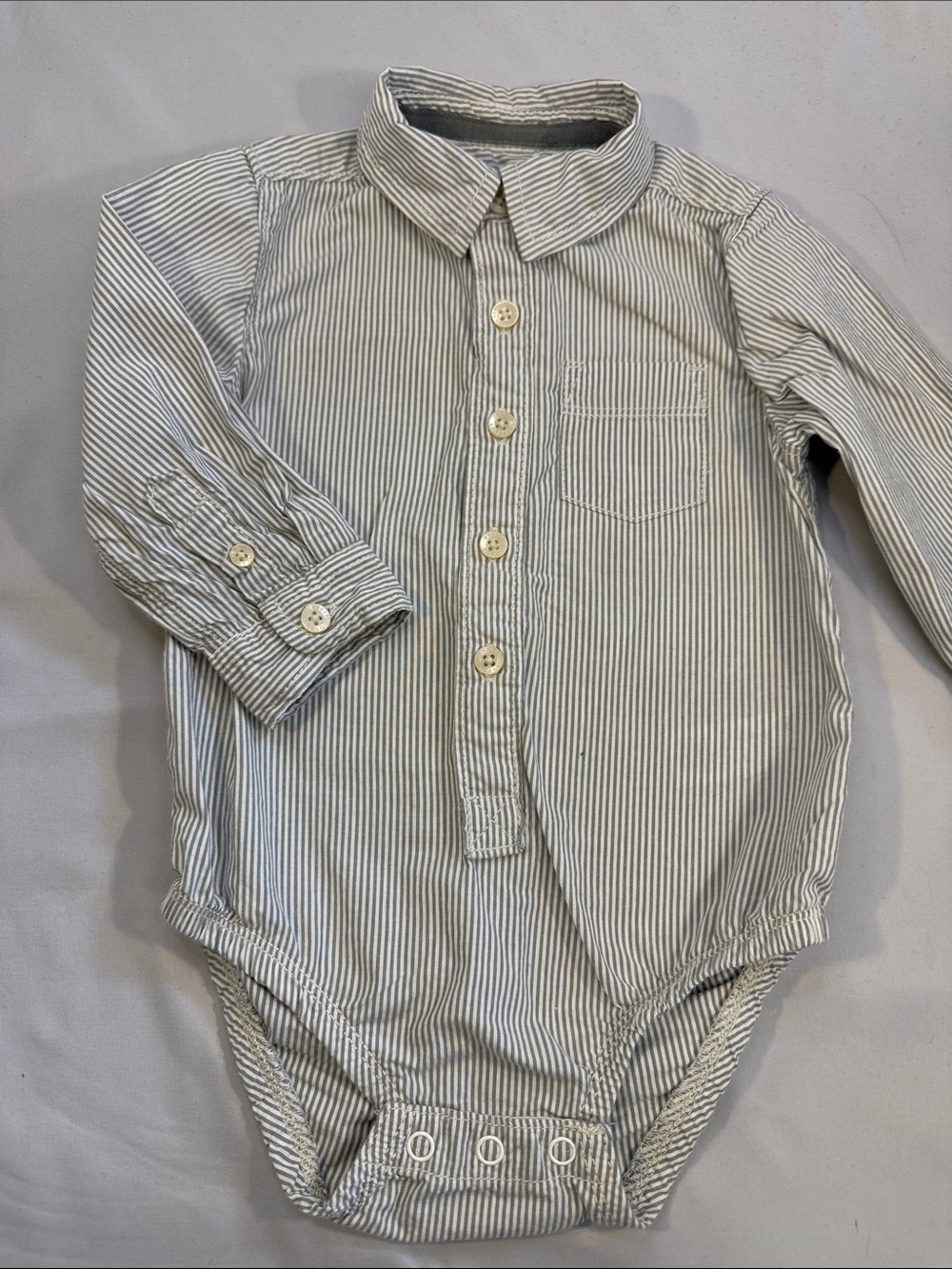 OshKosh B'gosh Gray & White Striped Button-Down Bodysuit